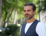 Luca Argentero, con il suo fascino intramontabile, protagonista di film e programmi TV che hanno segnato la televisione italiana.