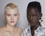 Due modelle con tagli cortissimi rasato pixie cut corto. Una con capelli biondi e orecchini dorati, l'altra con capelli neri e orecchini pendenti.