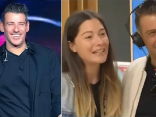 Francesco Gabbani sorride sul palco, mentre a destra è con la sua fidanzata in radio, entrambi felici.