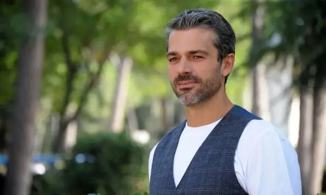 Luca Argentero, con il suo fascino intramontabile, protagonista di film e programmi TV che hanno segnato la televisione italiana.
