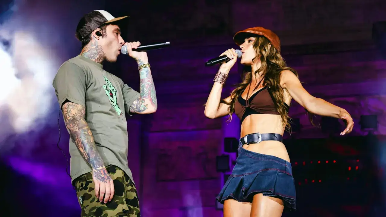 Fedez e Ferragni sul palco, un'esibizione che fa notizia. Ultimi aggiornamenti sulla coppia.